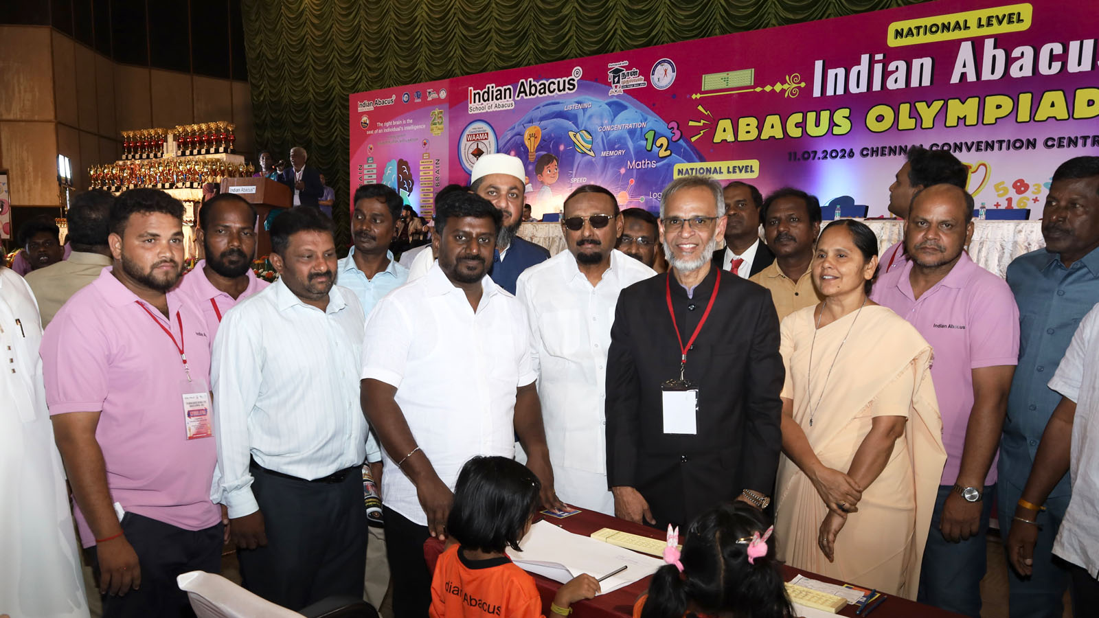 2,500-க்கும் மேற்பட்ட மாணவர்கள் பங்கேற்ற தேசிய அபாகஸ் எண்கணிதப் போட்டி: அமைச்சர் ராஜ்மோகன் தொடங்கி வைத்தார்